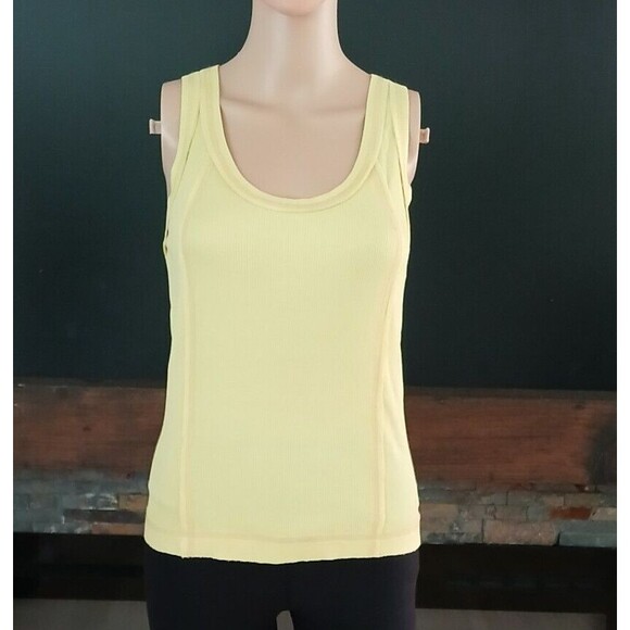 AEMI & CO Tops - AEMI & CO Women's Small Yellow Knit Casual Light inside out look Tank Top New